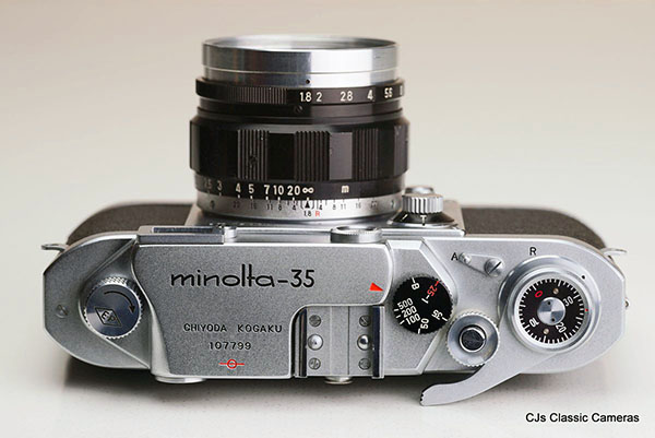Minolta 35 Model IIB camera photo