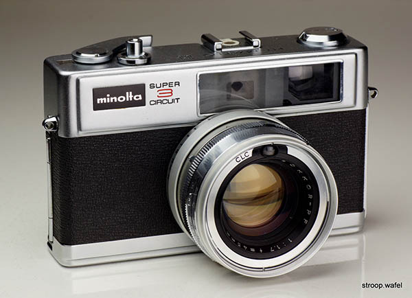 Minolta Hi-Matic 11 photo