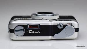 Canon Demi photo