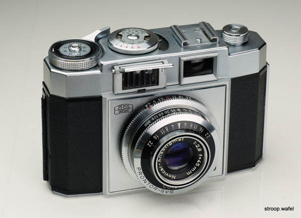 Zeiss Ikon Contina II photo